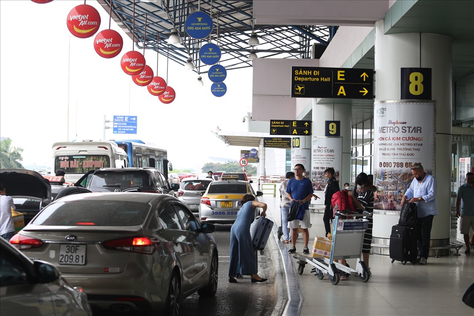 Hướng Dẫn Phương Tiện Đi Sân Bay Nội Bài