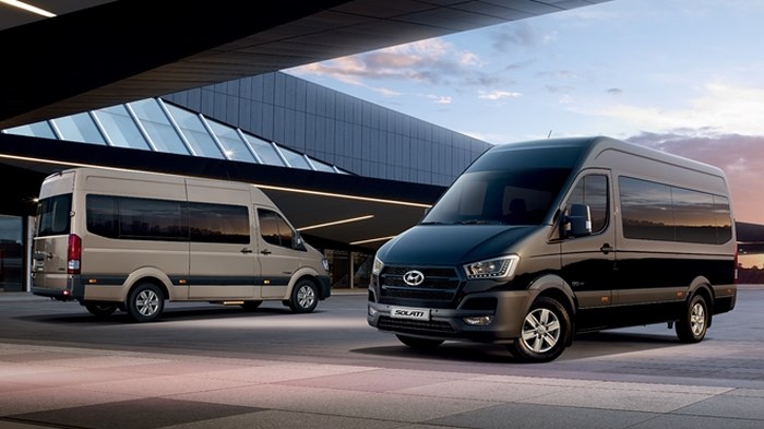 Hyundai Solati có khoang hành lý rộng hơn, phù hợp du lịch