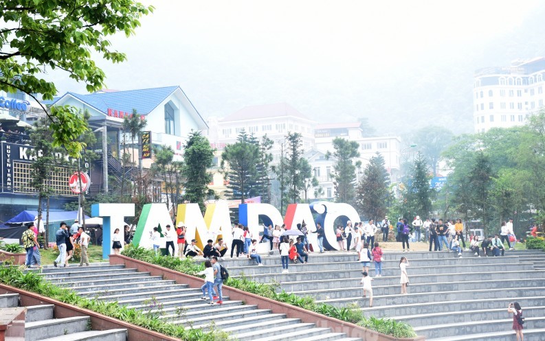 Quảng trường Tam Đảo