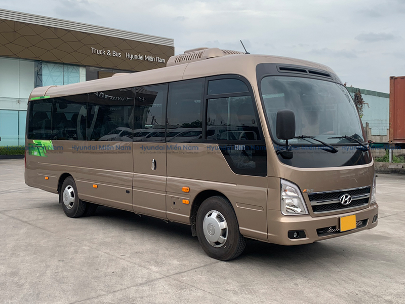 Hyundai County thân dài