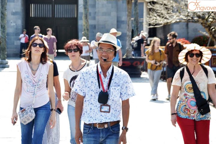 Nghệ Thuật Thuyết Minh: Từ Nhàm Chán Đến Hấp Dẫn