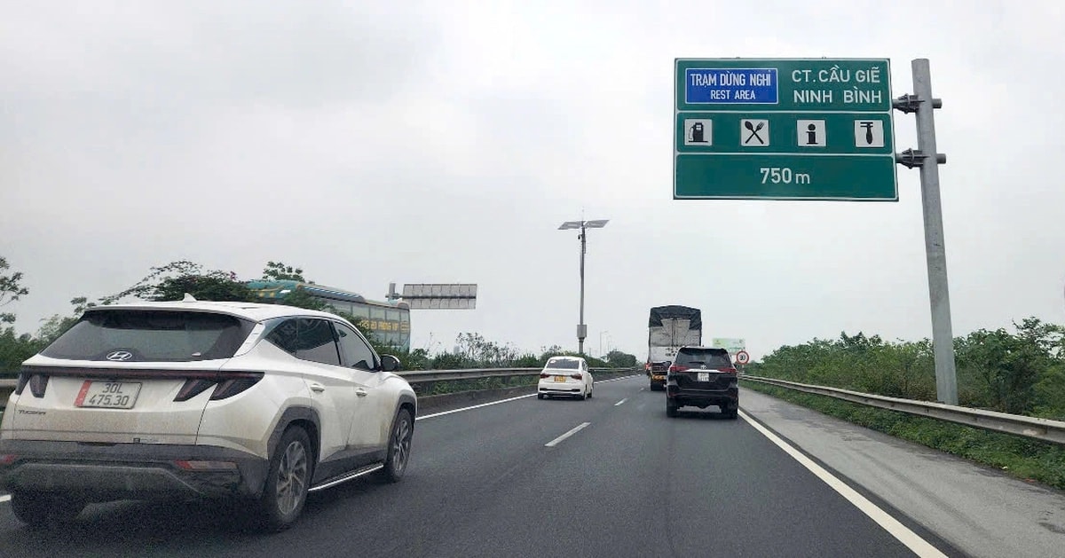Cao tốc CT01 (còn gọi là cao tốc Mai Sơn) từ Hà Nội