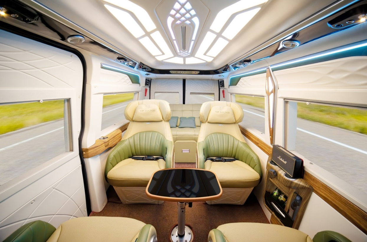 Dcar VIP Lounge – Phòng Họp Di Động