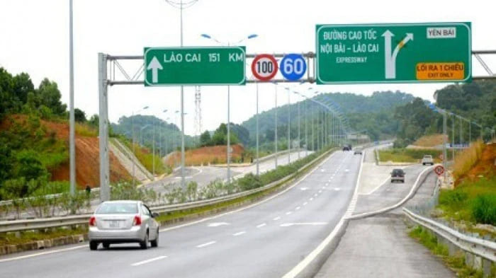 Cao Tốc Hà Nội - Lào Cai