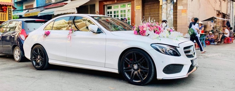 Cần thuê xe hội nghị, hội thảo