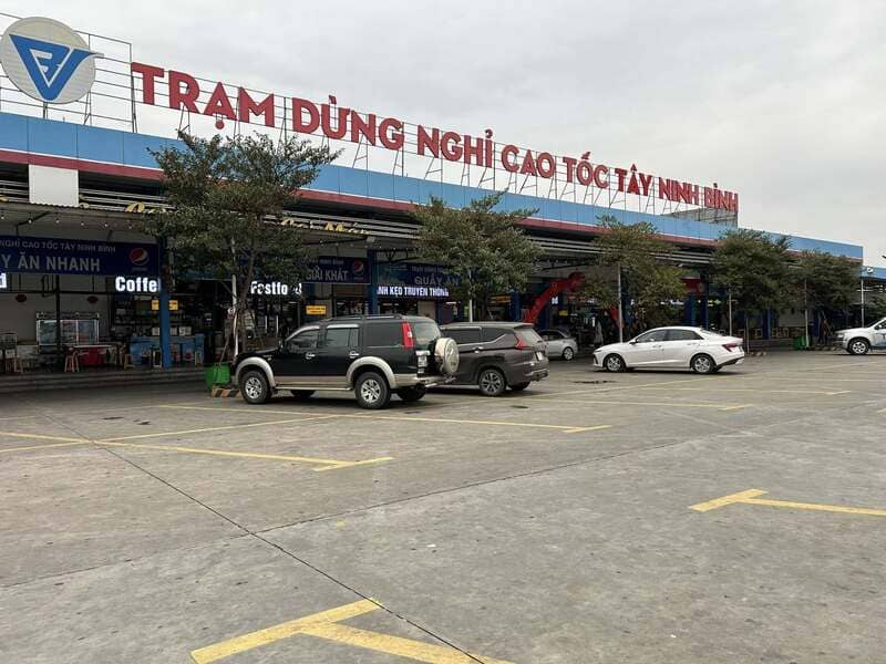 Trạm nghỉ cao tốc phía tây Ninh Bình
