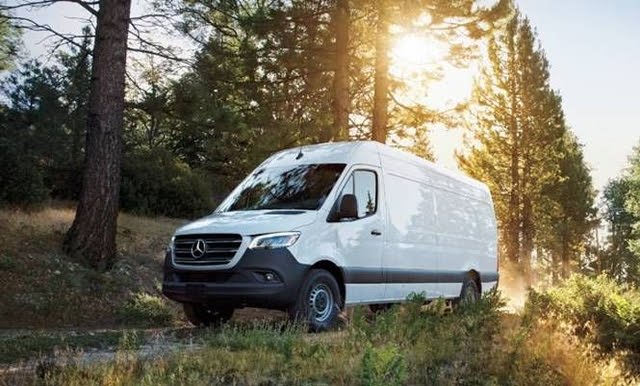 Mercedes-Benz Sprinter 16 Chỗ