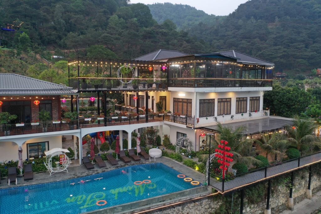 Khu B Minh Tân Villa - Rộng Nhất (60 Người)