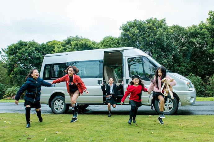 Mua Xe 16 Chỗ Hay Thuê Xe