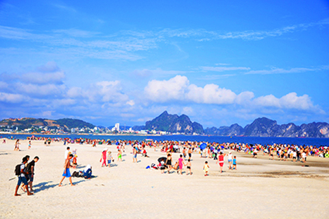 Bãi biển Bãi Cháy, Vinh Hạ Long