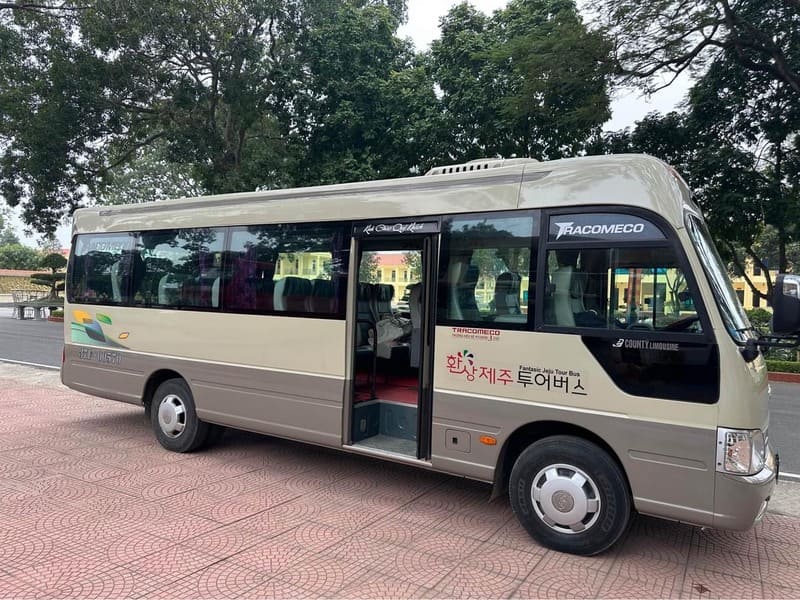 Xe 29 chỗ TRAVELCAR